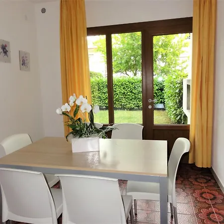 Appartamento Flat In A With Garden *