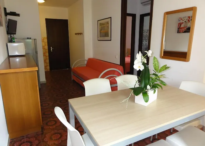 Appartamento Flat In A With Garden *